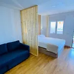 Apartament Golden Ocean View & Pool