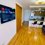 Golden Ocean View & Pool Apartament *