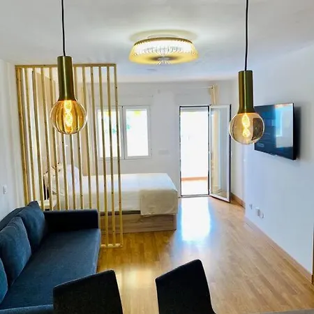 Lejlighed Golden Ocean View & Pool