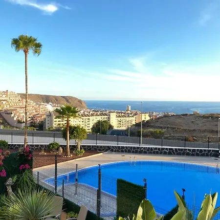 Golden Ocean View & Pool Lägenhet *