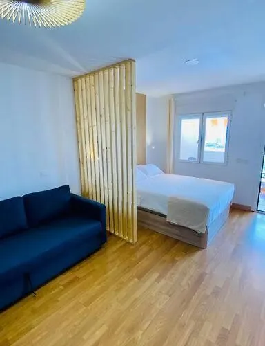 דירה Golden Ocean View & Pool