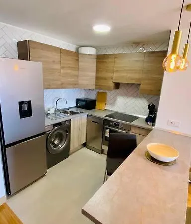 Golden Ocean View & Pool Appartamento *